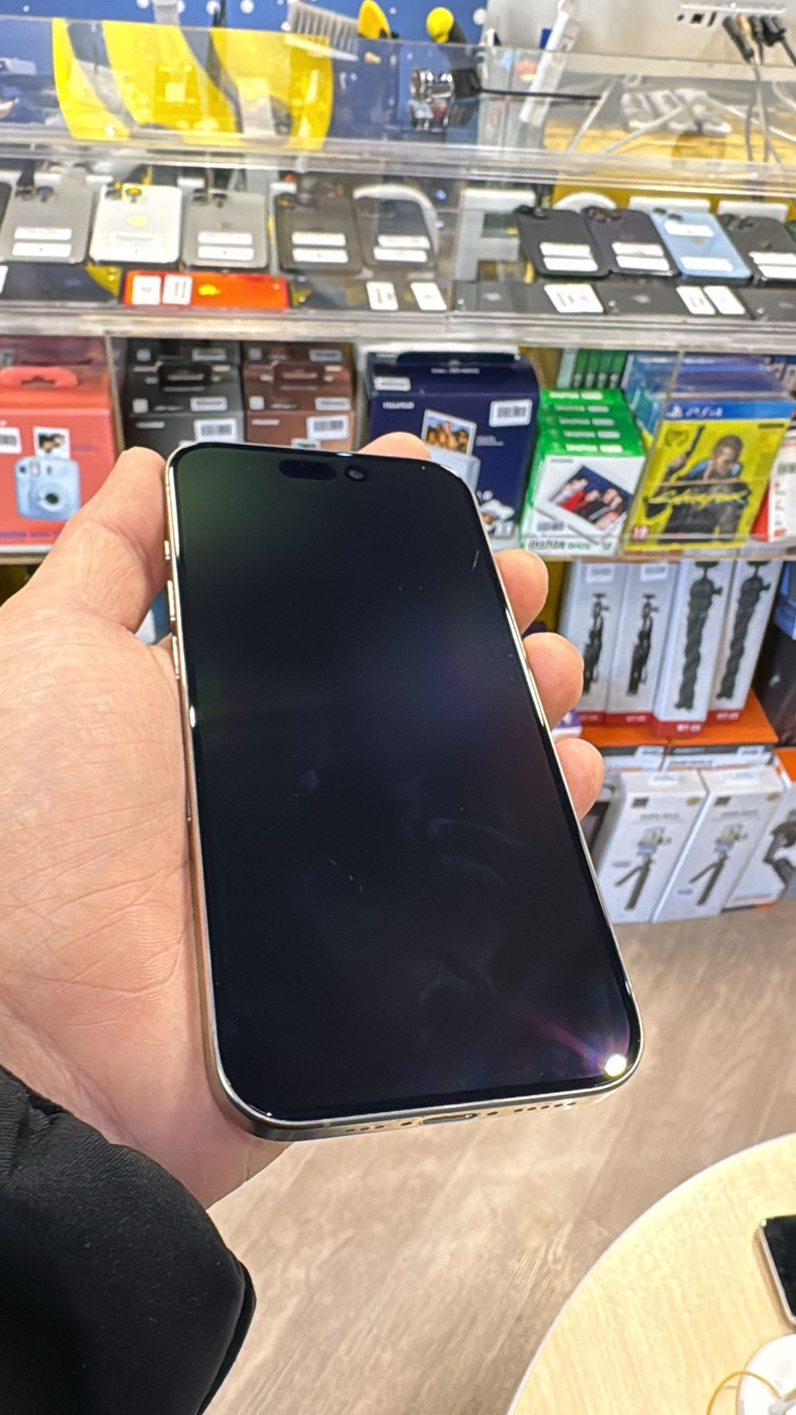 used-iphone-15-pro-256gb-natural