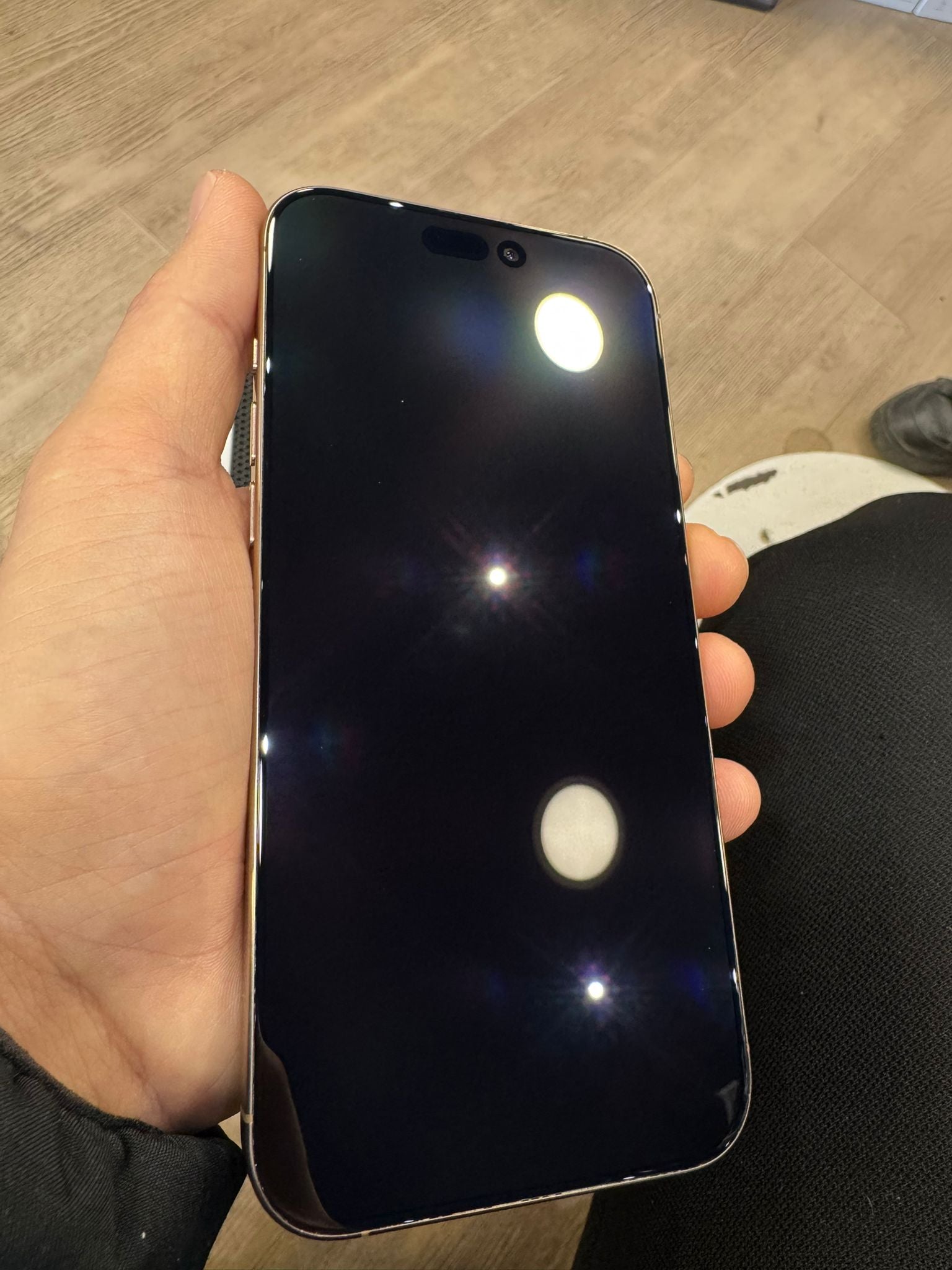 used-iphone-16-pro-max-256gb-desert-titanium