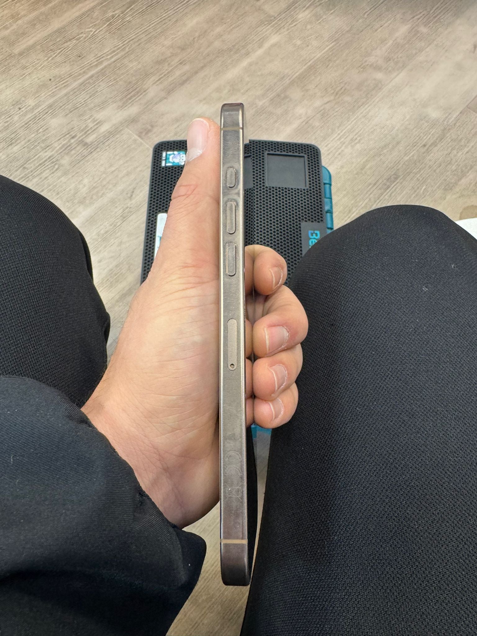 used-iphone-16-pro-max-256gb-desert-titanium
