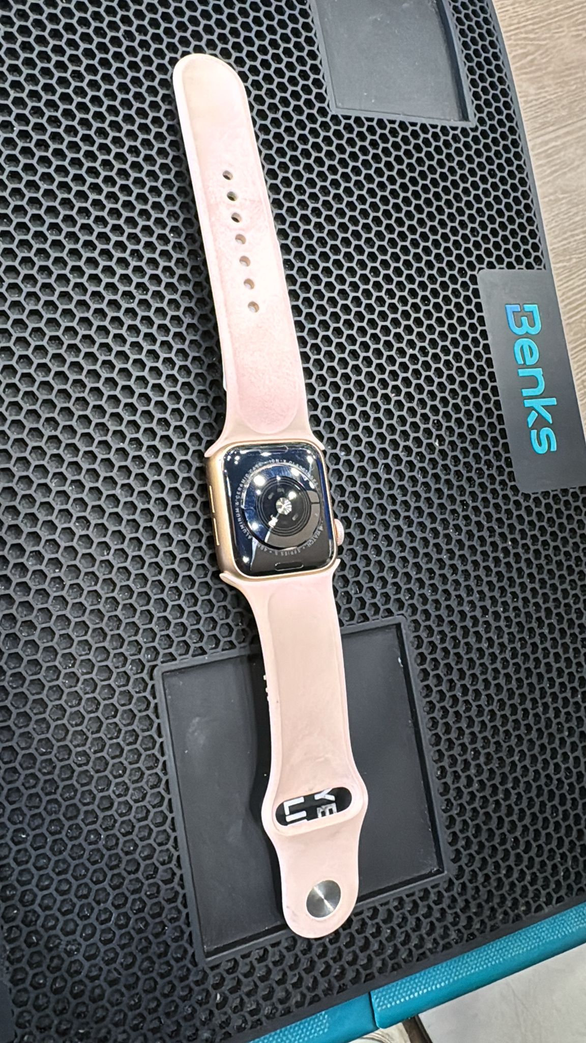 used-apple-watch-series-5-40mm-rose-smartwatch