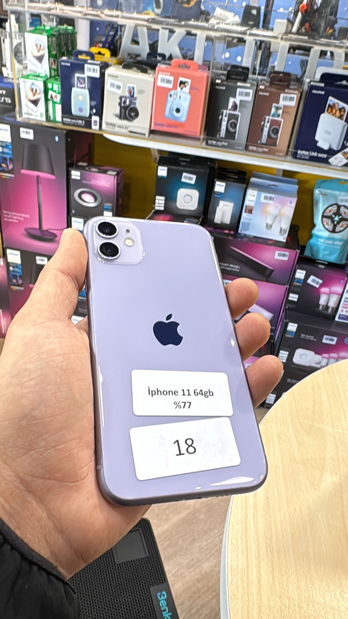 used-iphone-11-64gb-purple