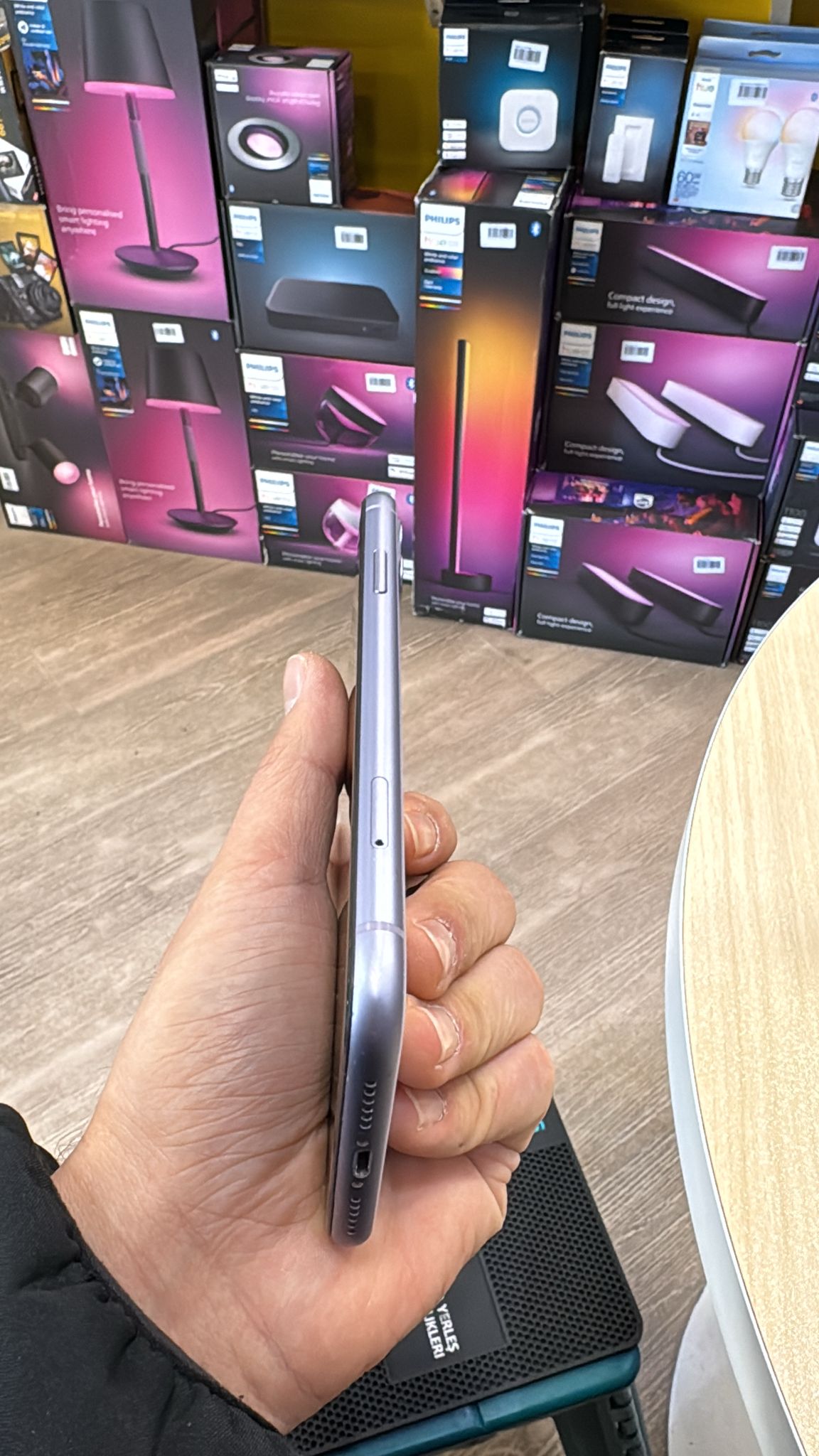 used-iphone-11-64gb-purple
