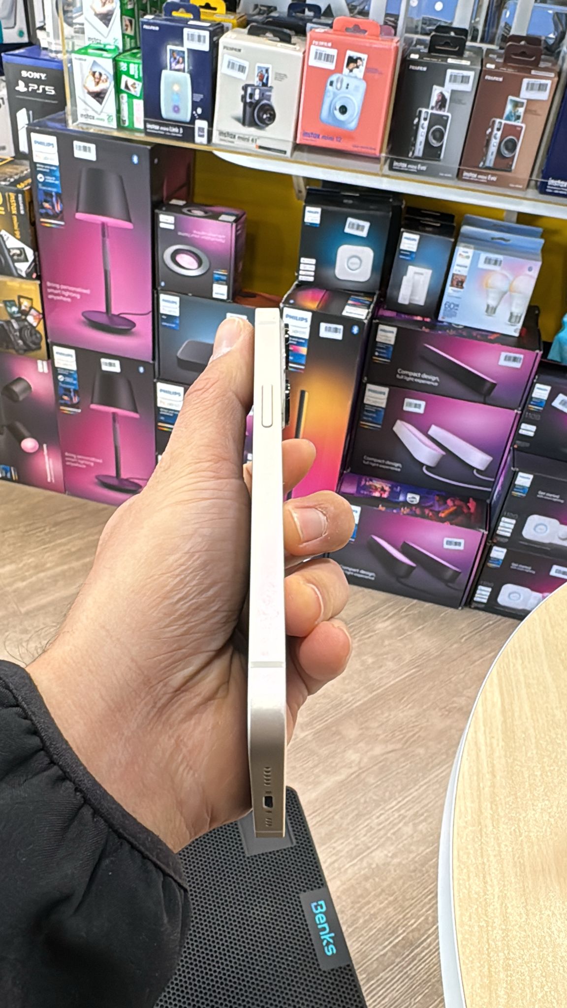 used-iphone-13-128gb-white