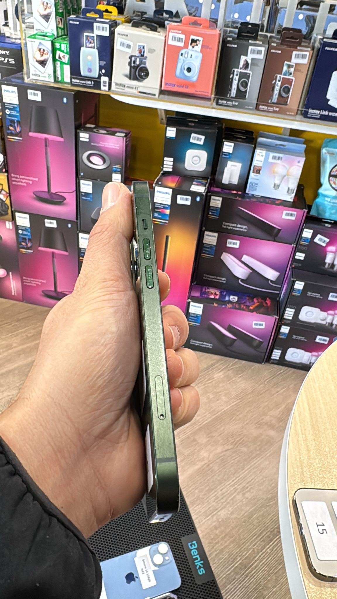used-iphone-13-128gb-green
