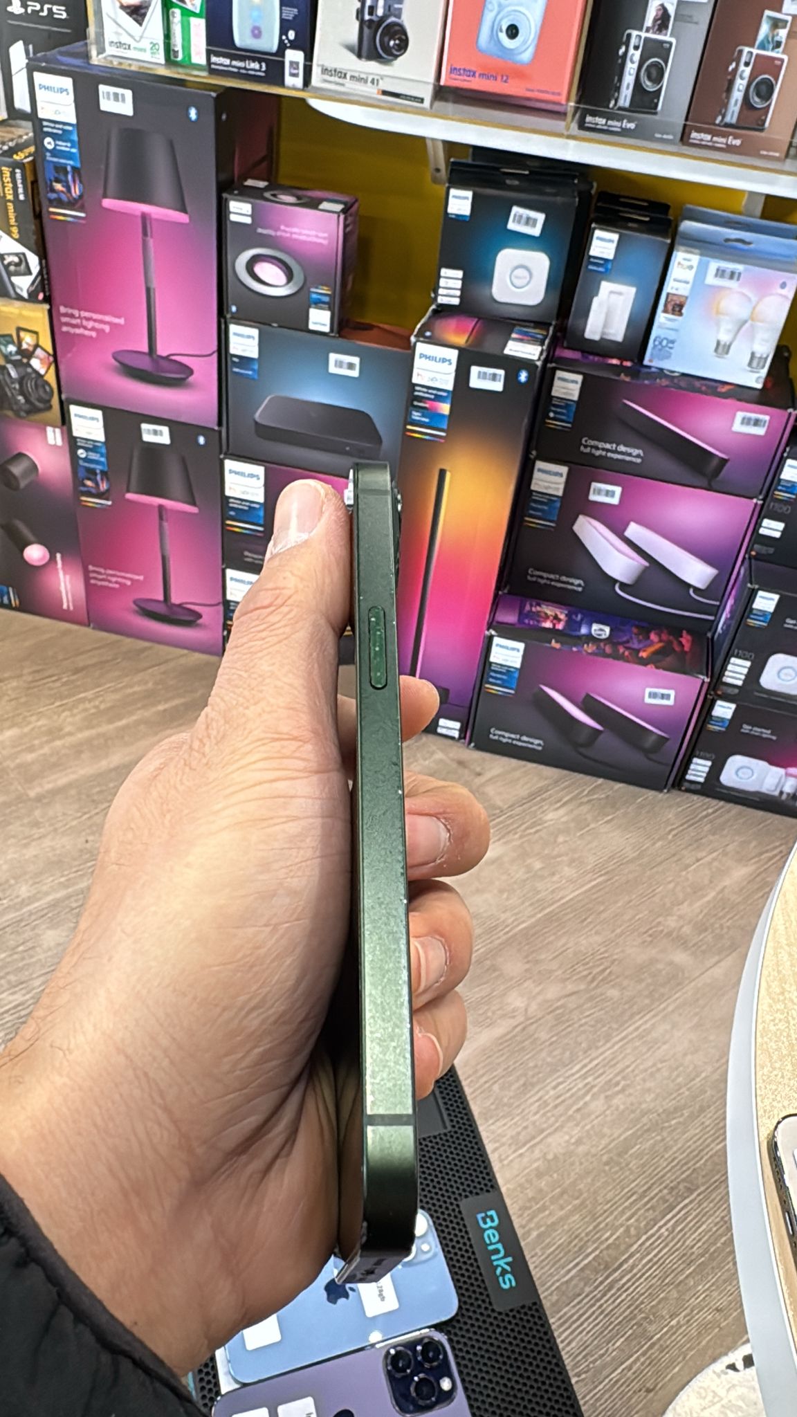 used-iphone-13-128gb-green