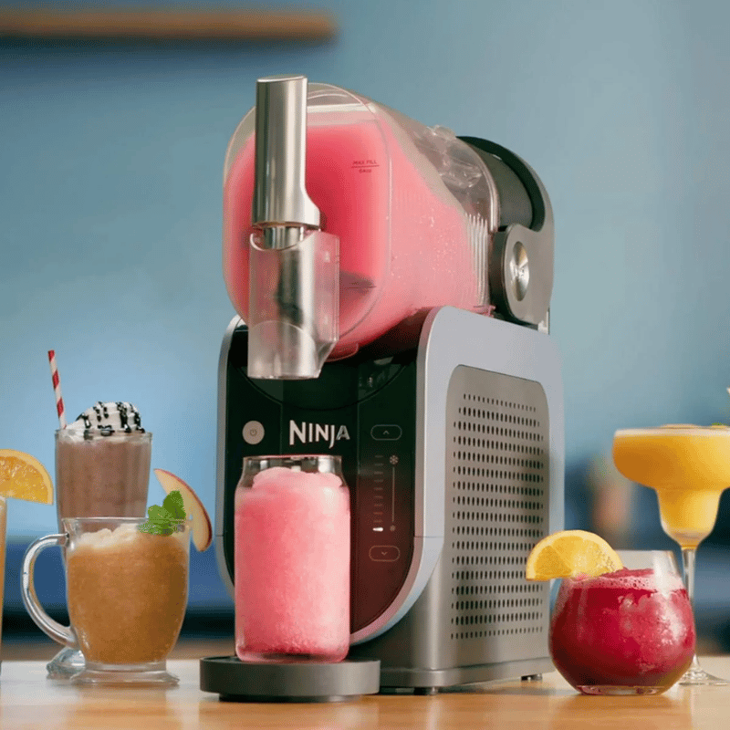ninja-slushi-professional-frozen-drink-maker-ev-tipi-profesyonel-buzlu-i̇cecek-makinesi